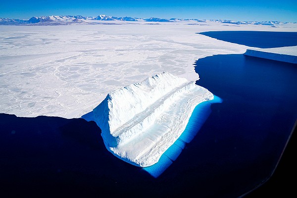 Iceberg in McMurdo Sound
