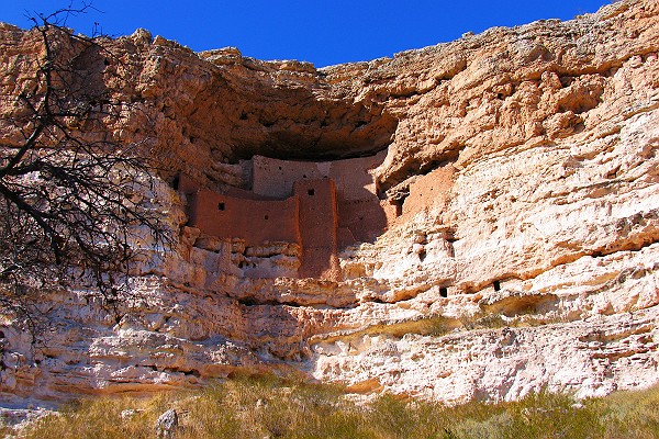 Montezumas Castle Cliff Dwellings in Arizona