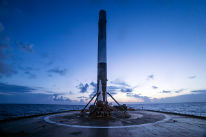 SpaceX JCSAT 16 Landing